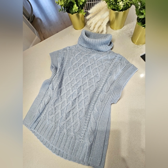 NWOT RW&CO Superbe haut sans manche en tricot épais bleu clair - Picture 2 of 8